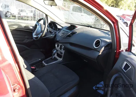 2014 Ford Fiesta Se z USA, uszkodzony, nr VIN 3FADP4EJXEM216941